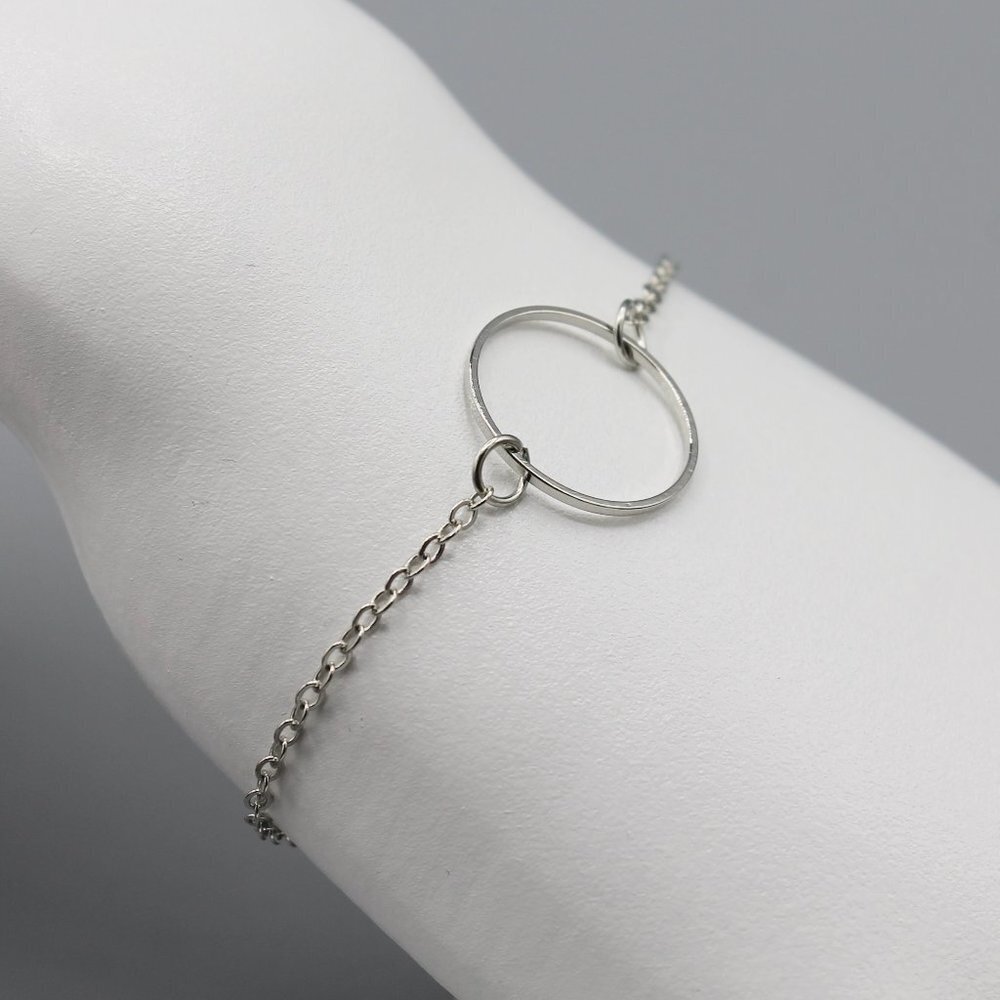 Jewelry bracelet round circle karma silver tone thin minimalist new